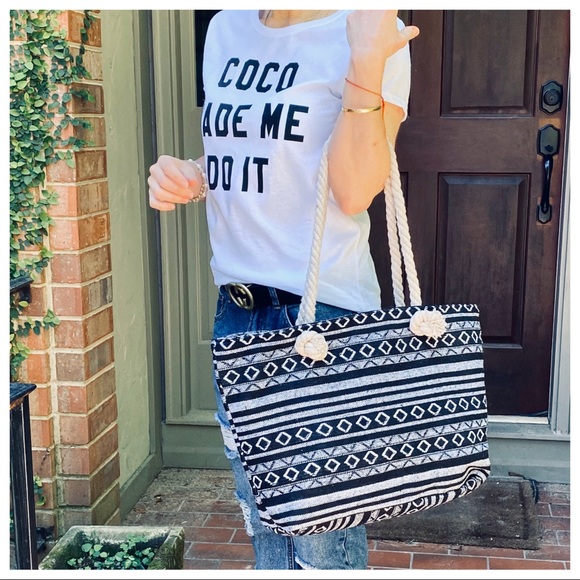 ✨LAST ONE✨PERFECT TRIBAL PRINT WEEKEND TOTE BAG - Picture 2 of 8